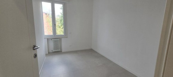 5 Schlafzimmer Wohnung in Reggio Emilia, Italy, Nr. 330635 12