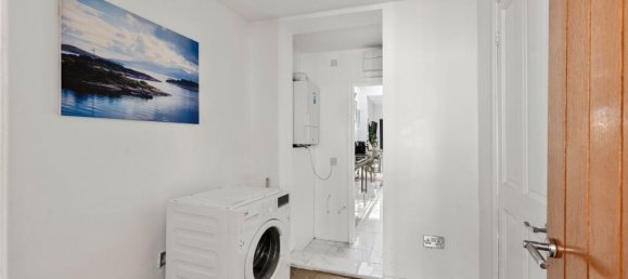 Дом с 3 спальнями в Бекенхэм, Великобритания № 886 13