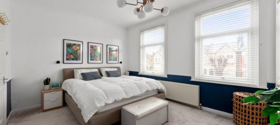 Дом с 3 спальнями в Бекенхэм, Великобритания № 886 17