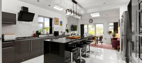 Дом с 3 спальнями в Бекенхэм, Великобритания № 886 5