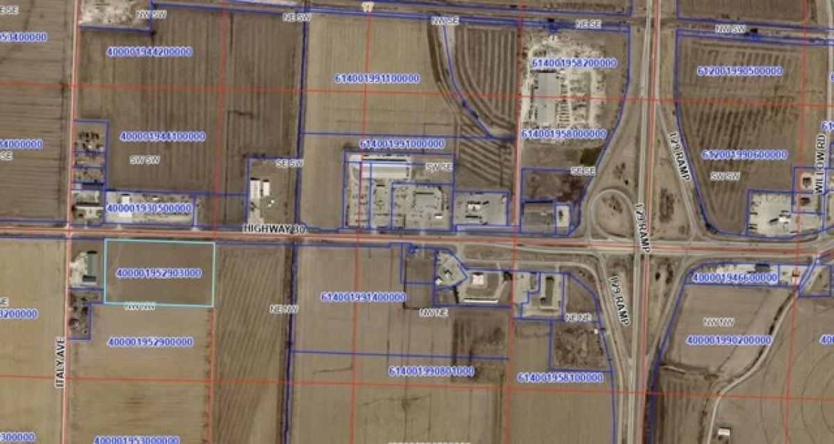  Land in Missouri Valley, USA No. 476471