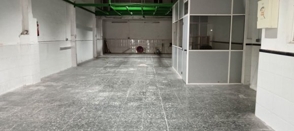 184m² Commercial property in Badalona, Spain No. 23805 8