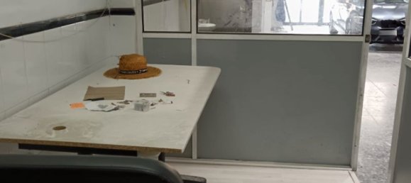 184m² Commercial property in Badalona, Spain No. 23805 21