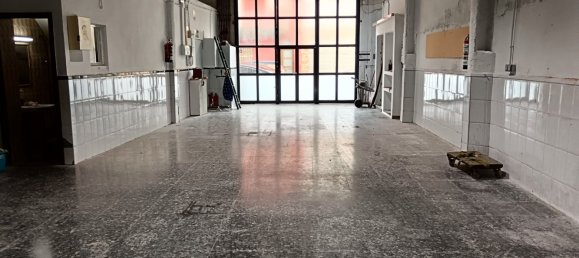 184m² Commercial property in Badalona, Spain No. 23805 23