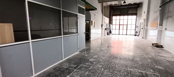 184m² Commercial property in Badalona, Spain No. 23805 22