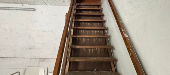 184m² Commercial property in Badalona, Spain No. 23805 31