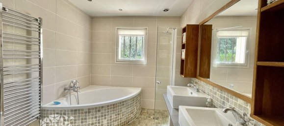 5 bedrooms House in Laroque-des-Alberes, France No. 341642 2