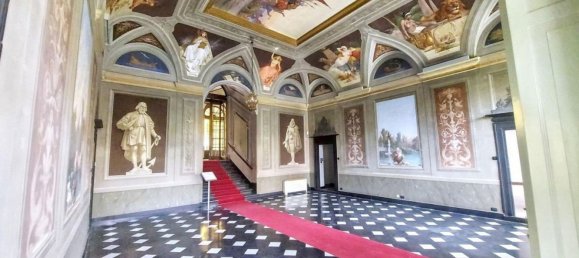 3 bedrooms Villa in Savona, Italy No. 370728 4