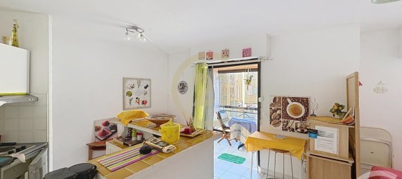 Studio in Cannes, France No. 342705 6