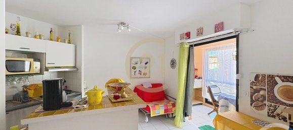 Studio in Cannes, France No. 342705 2