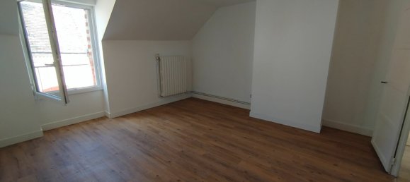 Casa de 2 dormitorios en Vibraye, France No. 282501 4