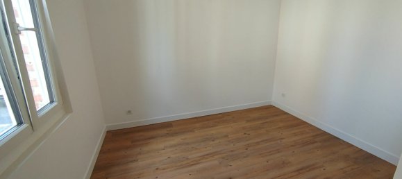 Casa de 2 dormitorios en Vibraye, France No. 282501 3