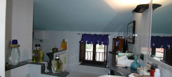 Дуплекс с 6 комнатами в Гвальдо Тадино, Италия № 256239 14