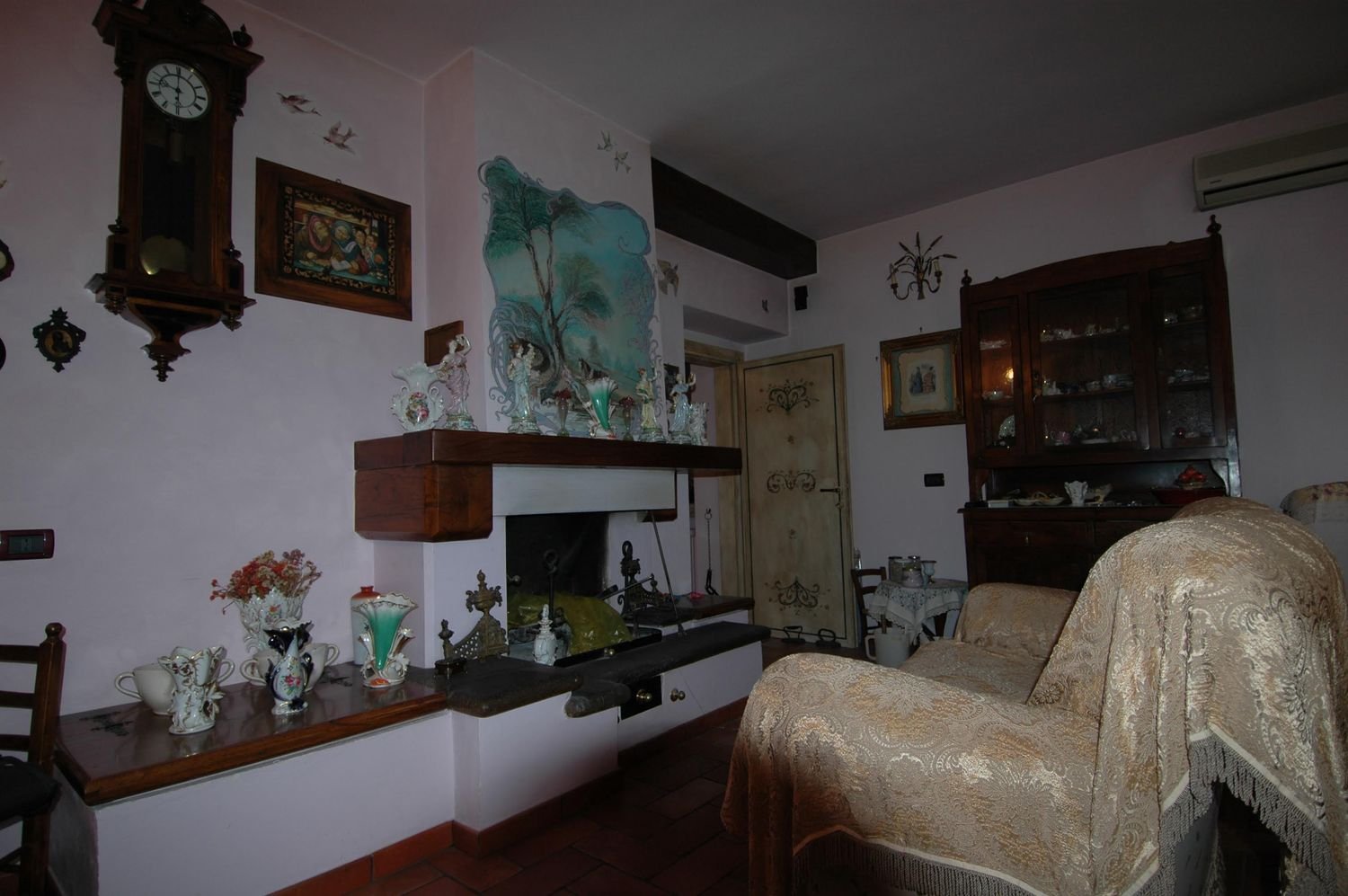 Дуплекс с 6 комнатами в Гвальдо Тадино, Италия № 256239