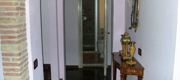 Дуплекс с 6 комнатами в Гвальдо Тадино, Италия № 256239 26