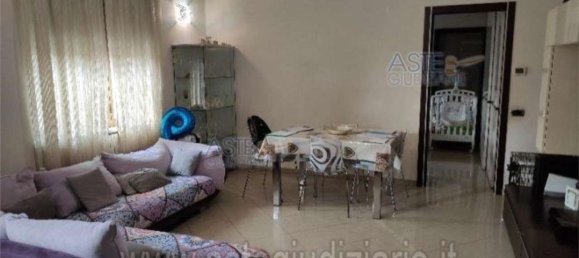 Apartamento de 3 divisões em Sesto San Giovanni, Italy N.º 11018 3