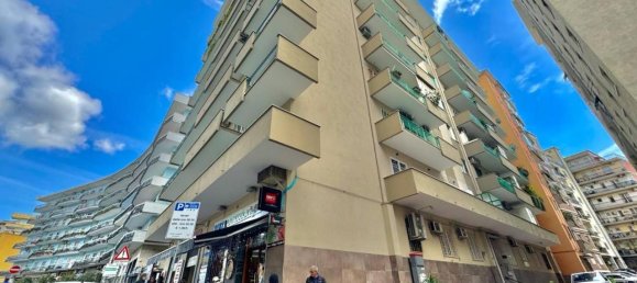 5 rooms Apartment in Naples, Italy No. 19340 28