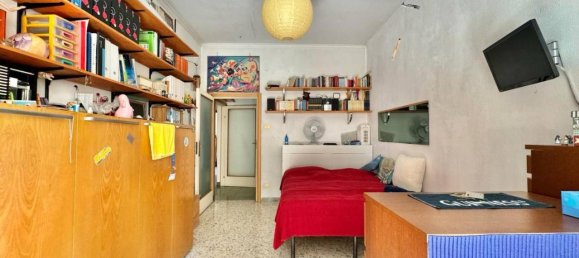 5 rooms Apartment in Naples, Italy No. 19340 19