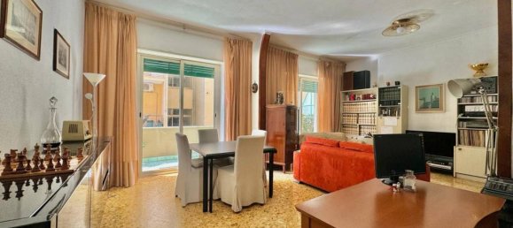 5 rooms Apartment in Naples, Italy No. 19340 6