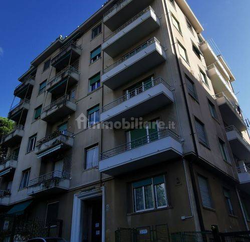 4 غرف نوم شقة في Genoa, Italy رقم 134008