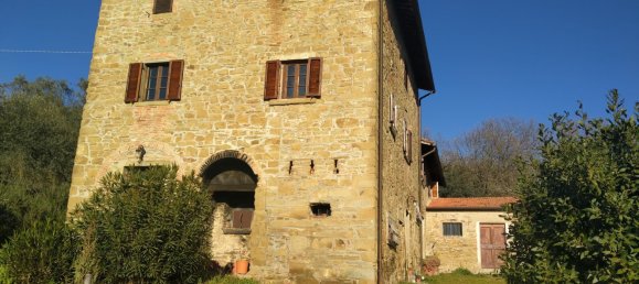 10 rooms House in Arezzo, Italy No. 169112 3