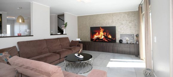 4 bedrooms Townhouse in Offenbach, Germany No. 328647 3