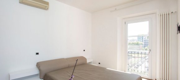 4-salle Penthouse à Milan, Italy No. 290560 27