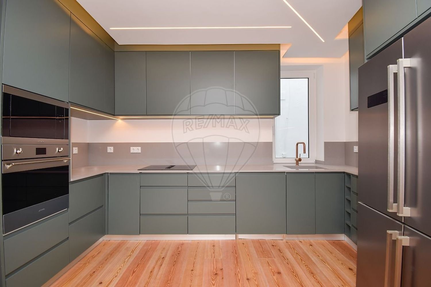 4 bedrooms Duplex in Lisbon, Portugal No. 268890