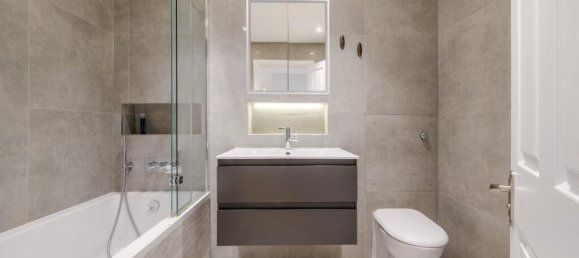 2 bedrooms Apartment in London, United Kingdom No. 9038 5