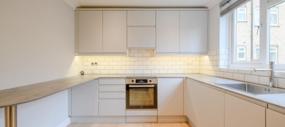 2 bedrooms Apartment in London, United Kingdom No. 9038 7