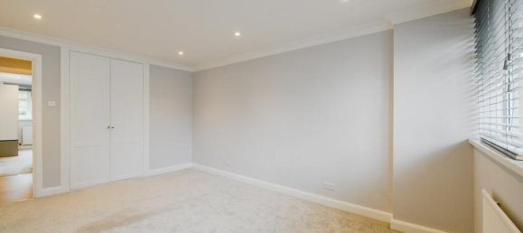 2 bedrooms Apartment in London, United Kingdom No. 9038 4