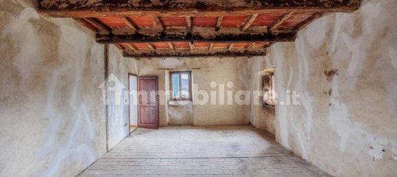 4 bedrooms Villa in Caprese Michelangelo, Italy No. 145626 14