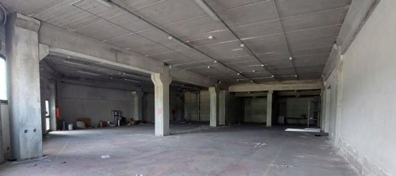 3229m² Warehouse in Terni, Italy No. 372528 4