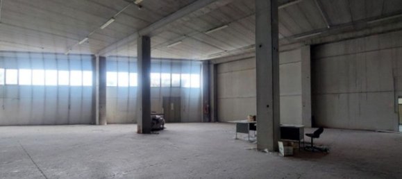 3229m² Warehouse in Terni, Italy No. 372528 5