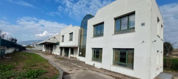 3229m² Warehouse in Terni, Italy No. 372528 2