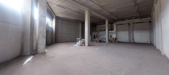 3229m² Warehouse in Terni, Italy No. 372528 8