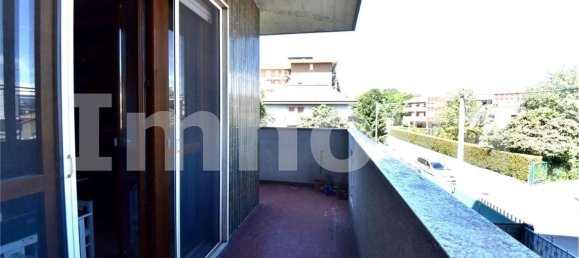 3 rooms Apartment in Busto Arsizio, Italy No. 11523 6