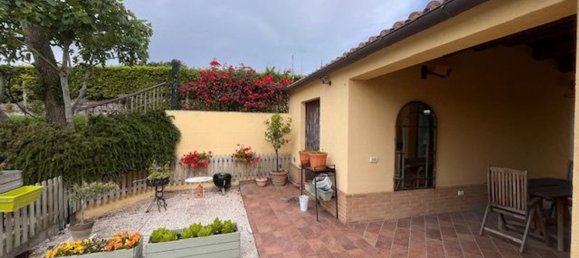 10 rooms House in San Marcello, Italy No. 135849 9