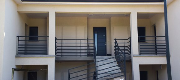 Apartamento de 2 dormitorios en Saint-Bonnet-les-Oules, France No. 205998 8