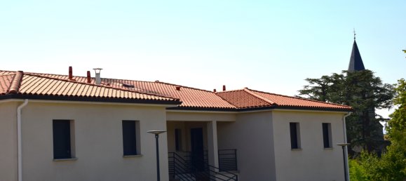 Apartamento de 2 dormitorios en Saint-Bonnet-les-Oules, France No. 205998 2