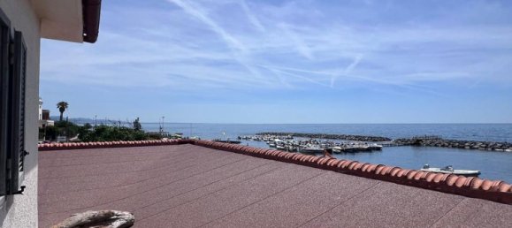 4-Zimmer Penthouse in Santa Marinella, Italy, Nr. 308910 10