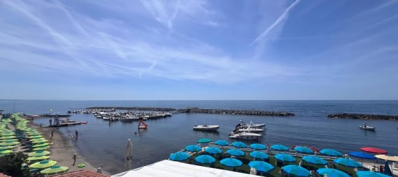 4-Zimmer Penthouse in Santa Marinella, Italy, Nr. 308910 41