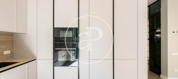 3 bedrooms Apartment in Eixample, Spain No. 79385 27