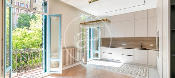 3 bedrooms Apartment in Eixample, Spain No. 79385 4