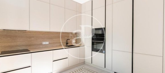 3 bedrooms Apartment in Eixample, Spain No. 79385 26