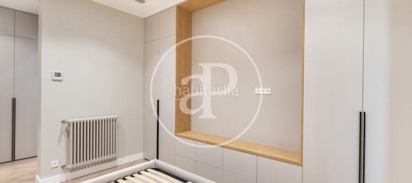 3 bedrooms Apartment in Eixample, Spain No. 79385 40