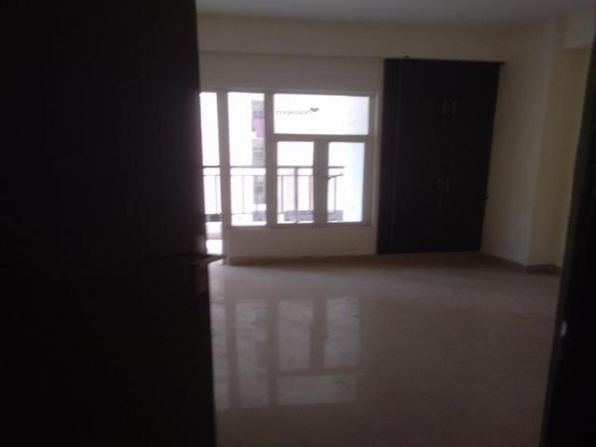 3 bedrooms House in Ghaziabad, India No. 11970