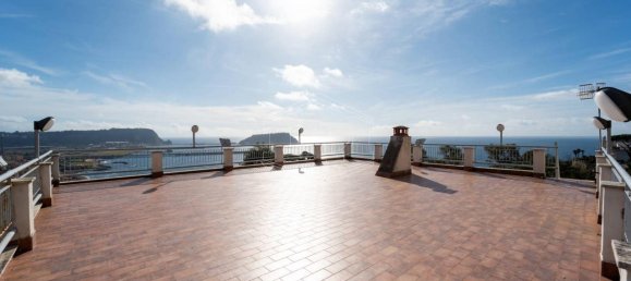 10 rooms Villa in Pozzuoli, Italy No. 151681 11