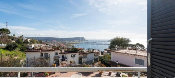 10 rooms Villa in Pozzuoli, Italy No. 151681 28