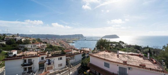 10 rooms Villa in Pozzuoli, Italy No. 151681 9